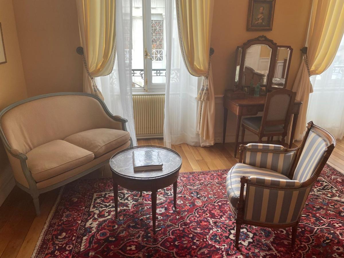Maison D'Hercule Mayenne Exterior photo