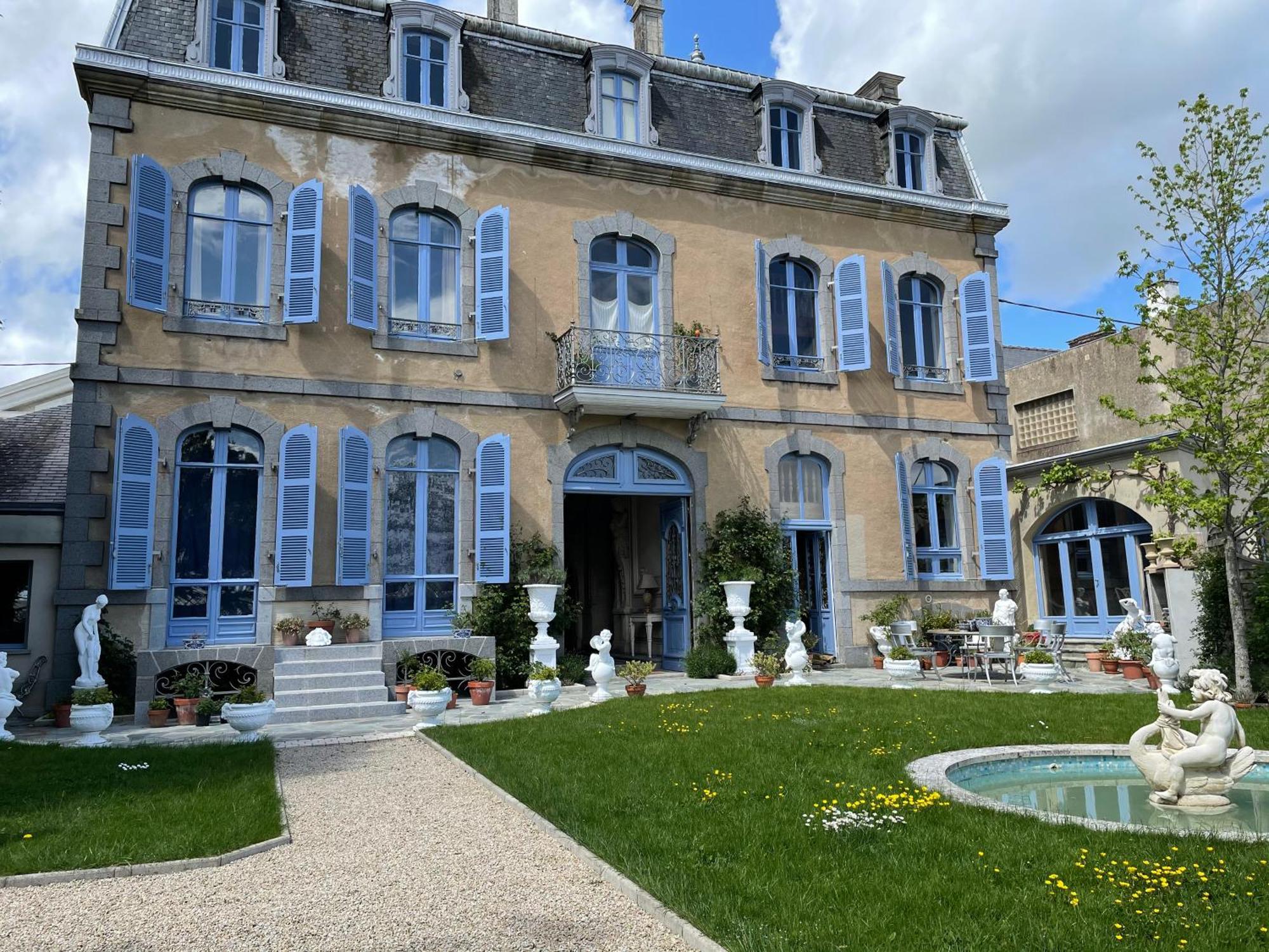 Maison D'Hercule Mayenne Exterior photo